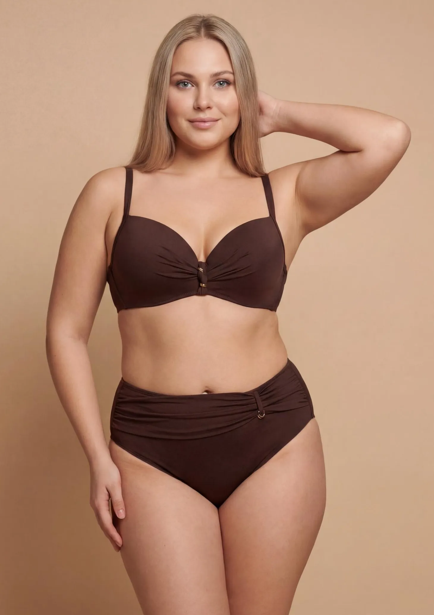 Biustonosz kąpielowy z usztywnianymi miskami modelujący biust - Bella Mare