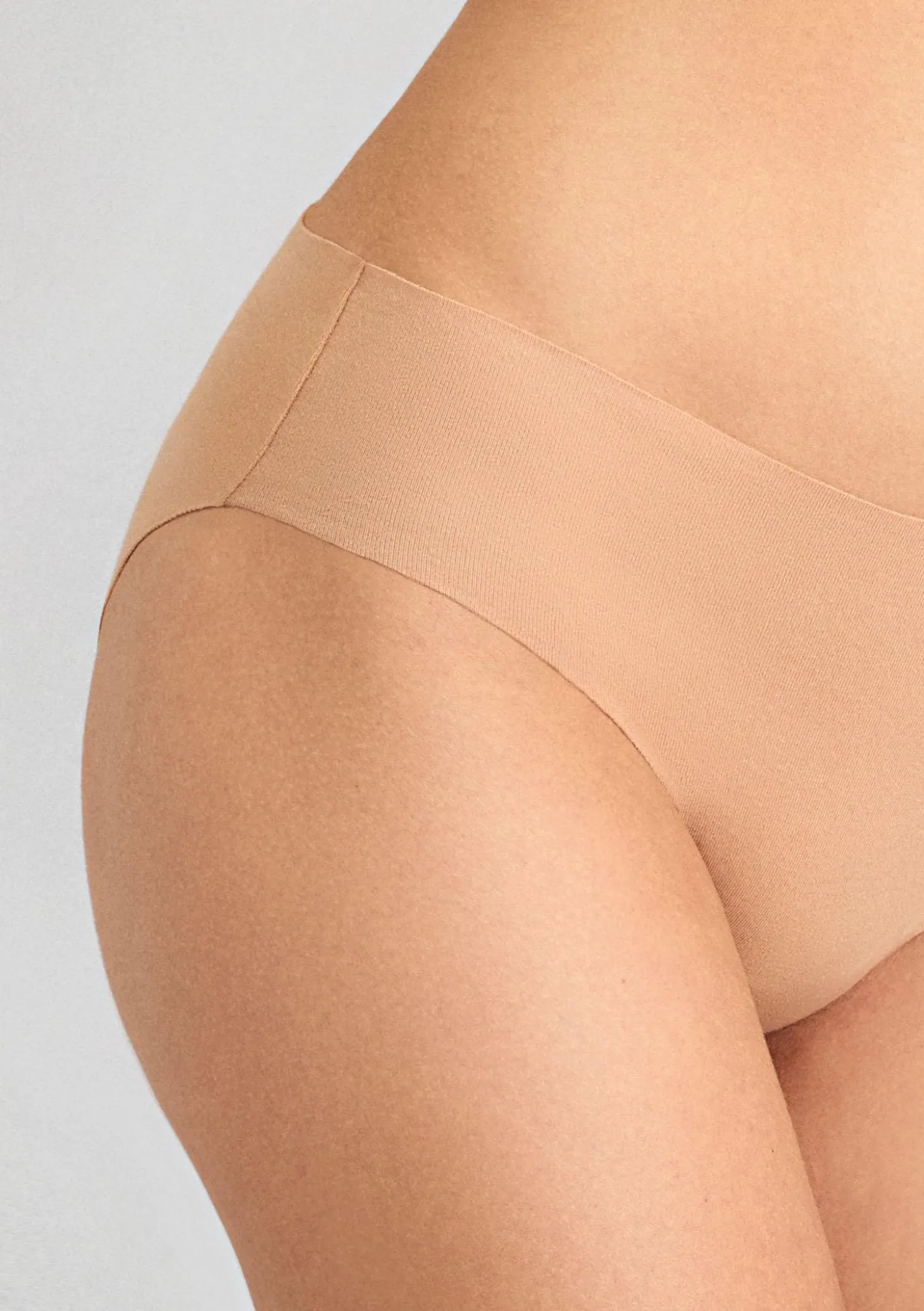 Figi damskie klasyczne laserowo cięte z bawełny organicznej beżowe Cotton Touch
