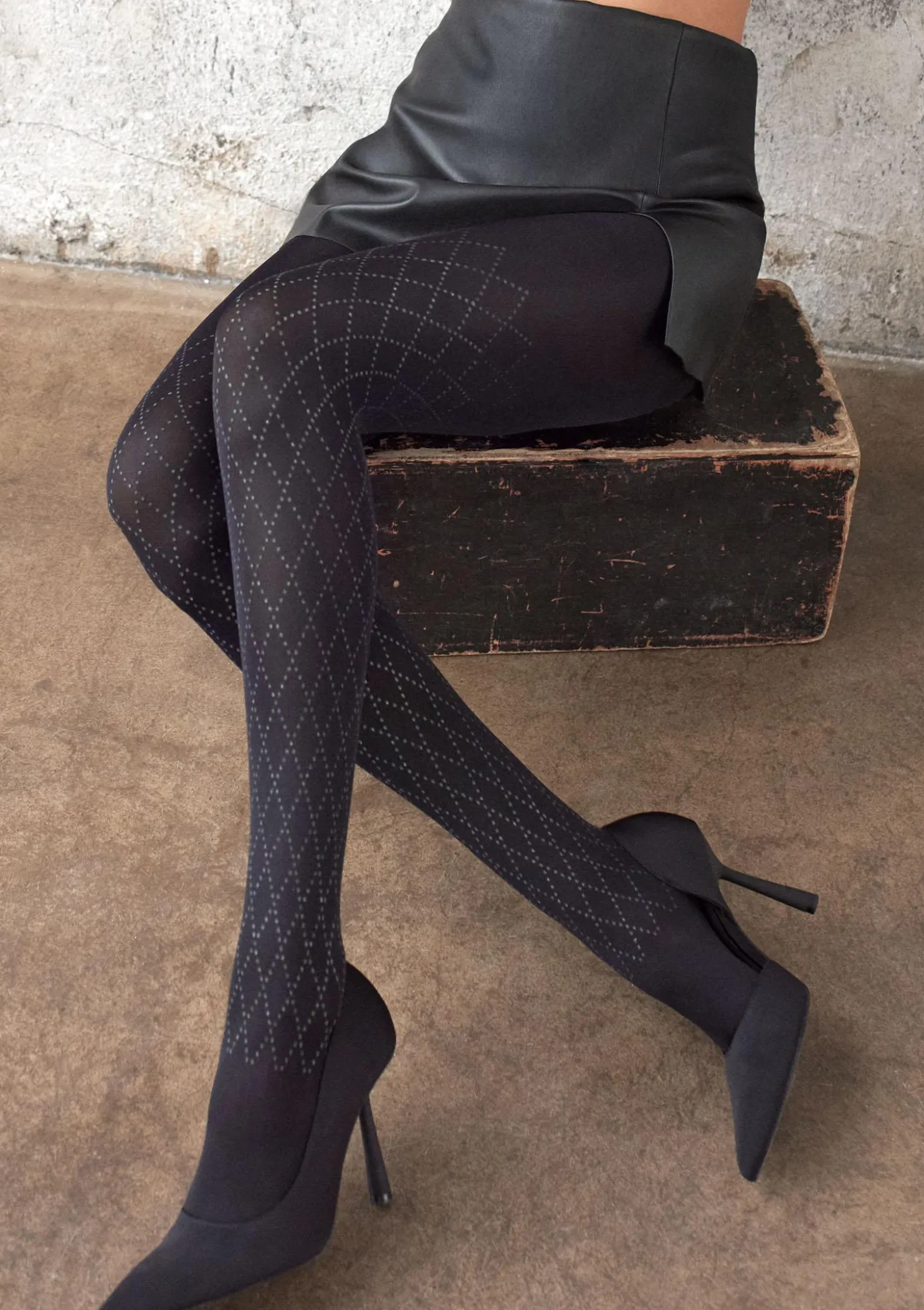 Rajstopy damskie kryjące w romby Allure B01 Marylin